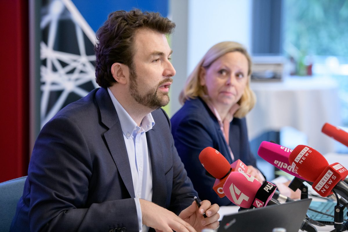 Maximilian Schubert, ISPA-Generalsekretär und Präsident der EuroISPA und Barbara Schloßbauer, Projektleiterin der Stopline. (c) ISPA/APA-Fotoservice/Hörmandinger