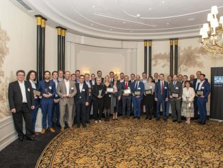 Gruppenfoto mit allen Preisträgern der SAP Quality Awards 2022 (c) SAP / Curt Themessl
