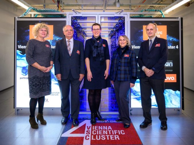 Eröffnung des VSC-4: (v.l.n.r.) Rektorin Sabine Seidler (TU Wien), Rektor Heinz Engl (Universität Wien), Bundesministerin Iris Rauskala (BMWBF), Vizerektorin Regina Hitzenberger (Universität Wien), Vizerektor Johannes Fröhlich (TU Wien)