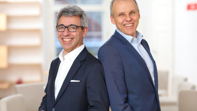 Damianos Soumelidis (Managing Director Nagarro), Hannes Färberböck (Mitgründer und Mitglied der Geschäftsführung ANECON)