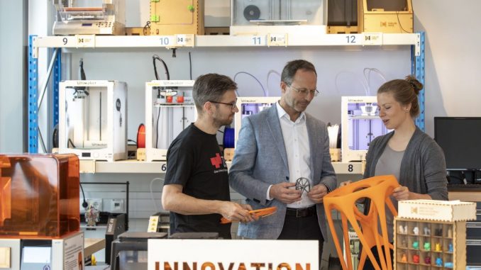 Das FabLab im Labor für Innovation der TU Graz ist mit modernster digitaler Fertigungstechnik ausgestattet. (c) Lunghammer - TU Graz