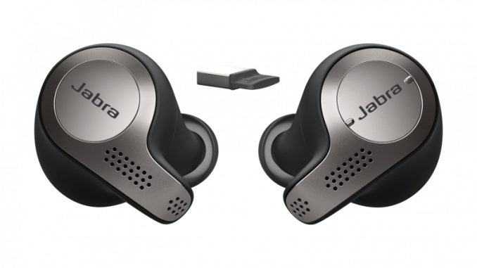 Die Jabra Evolve 65t bieten True-Wireless-Sprachqualität und einen guten Tragekomfort. (c) Jabra