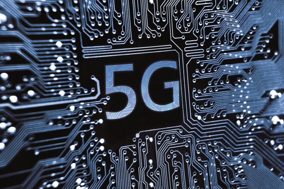 AW3D Telecom for 5G wurde so konzipiert, dass es nahtlos mit Standard-Software für Funknetzplanung zusammenarbeitet, die häufig für die Hochfrequenzsimulation (RF) verwendet wird. Es stellt Gebäude, Bäume, Brücken und andere Objekte im Vektorformat dar. Digitale Höhenmodelle werden mit 1m- oder 2m-Auflösung im Rasterformat angeboten. (c) Shutterstock/wk1003mike