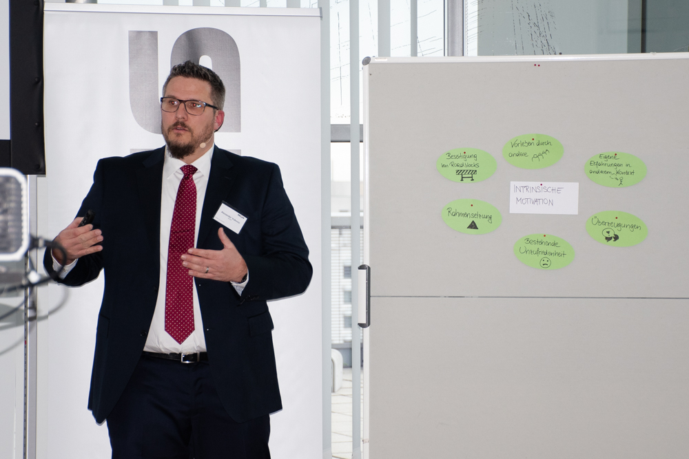 Alexander Vukovic gibt 10 Tipps und Tricks für eine erfolgreiche agile Transformation.