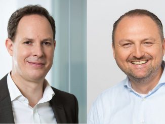 Michael Aumann, Geschäftsführer von myAbility (links) und Günther Weberndorfer, Managing Director bei Accenture Österreich (rechts)