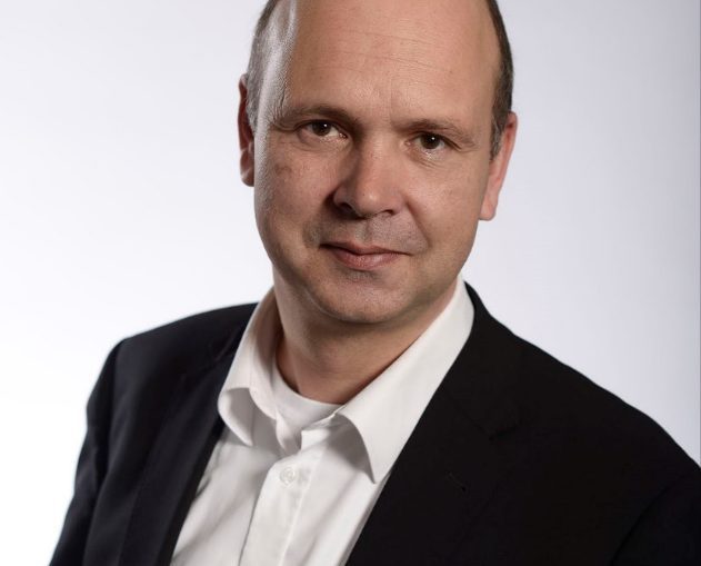 Frank Brinkmann, Vice President SAP Consulting bei Arvato Systems: „SAP-Nutzer erwarten von S/4HANA unter anderem eine bessere Benutzerfreundlichkeit und eine Kostenreduzierung des SAP-Betriebs.“