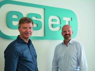 Holger Suhl, Country Manager von ESET Deutschland, und Channel Sales Director Peter Neumeier. (c) ESET