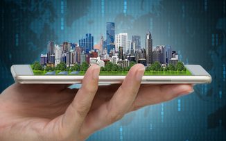 Grundpfeiler der digitalen Infrastruktur der Smart Cities der Zukunft sind das Internet der Dinge und Cloud Computing. (c) Fotolia/nirutft