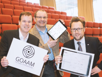 V.l.: GOAAM-Gründer und -Geschäftsführer Gerald Bauernfeind mit TIM-Berater Daniel Födinger und Clemens Holzmann, Professor für Mobile Computing am FH Campus Hagenberg.