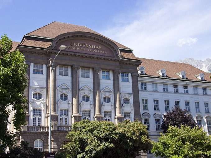 Hauptgebäude der Universität Innsbruck am Innrain. (c) Machno /Wikimedia Commons