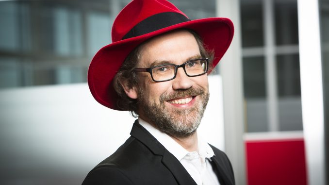 Jan Wildeboer, EMEA Evangelist bei Red Hat, erklärt, warum ein offener Ansatz für Künstliche Intelligenz unerlässlich ist. (c) Red Hat