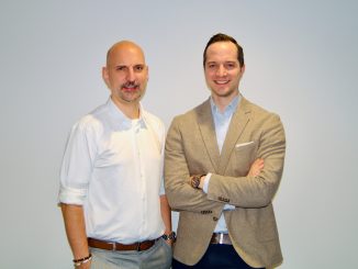 Maximilian Schirmer (rechts) übergibt zu Jahresende die Geschäftsführung von tarife.at an Michael Kreil. (c) tarife.at