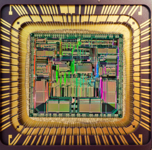 Motorola CPU in Großaufnahme (c) Gregg M. Erickson, 2010