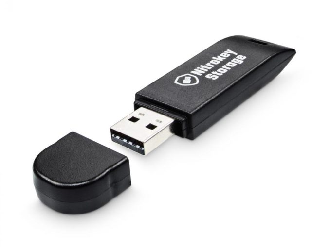 Nitrokey bietet Passwort- und Storagefunktionen, z.B. für USB-Sticks.