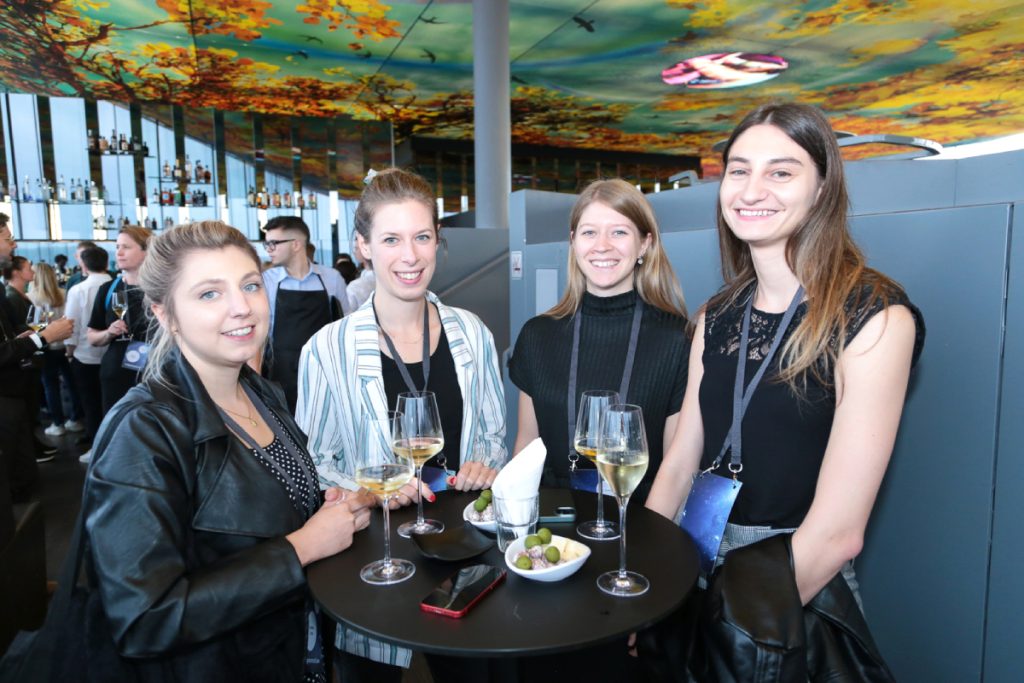 Impressionen vom Networking Event der ProgrammatiCon 2023