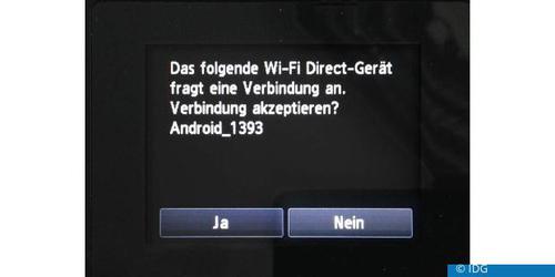 Auch wenn die direkte Verbindung zwischen Drucker und Mobilgerät bereits besteht, muss sie vor dem Druckstart noch einmal am Display des Druckers bestätigt werden. (c) IDG