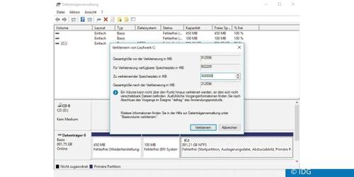 Platz für Linux: Über die Datenträgerverwaltung (?diskmgmt.msc?) verkleinern Sie die Windows-Partition. Der Linux-Installer kann Linux dann im frei gewordenen Bereich einrichten. (c) IDG