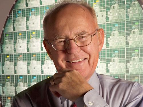 Gordon Moore gründete Intel und erfand mit dem Mooreschen Gesetz eine bis heute gültige Regelmäßigkeit. (c) computerwoche.de