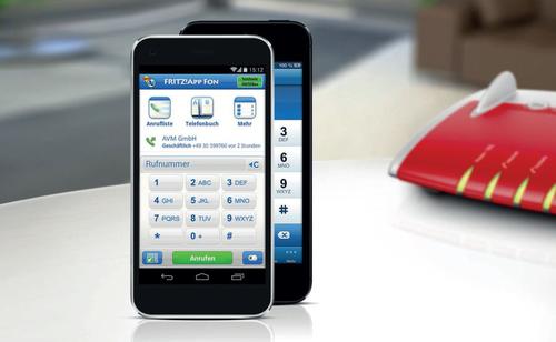 VoIP Braucht man zum Telenieren über VoIP wirklich eine Fritzbox Fon? Nein, die einfachen Modelle 3490, 3390 oder 3272 tun es auch! (c) AVM