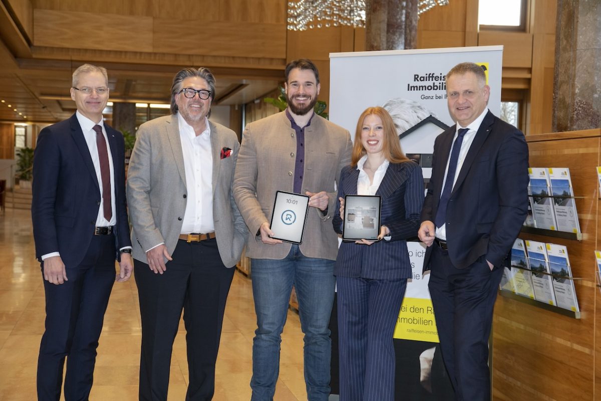 Andreas Derndorfer (Geschäftsleiter RVS Salzburg), Michael Kühlwein, Felix Brandstetter (MFP Digital GmbH), Jana Karl, Peter Mayr (Raiffeisen Immobilien Salzburg) (c) RVS