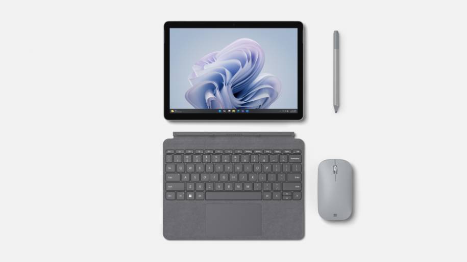 Ein Foto des neuen Microsoft Surface Laptop Go 3 vor einem weißen Hintergrund.