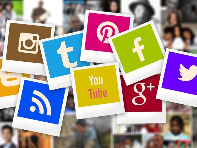 Wer sich ein Social Media Präsenz erschaffen möchte, sollte dafür Zeit und Motivation mitbringen (c) pixabay