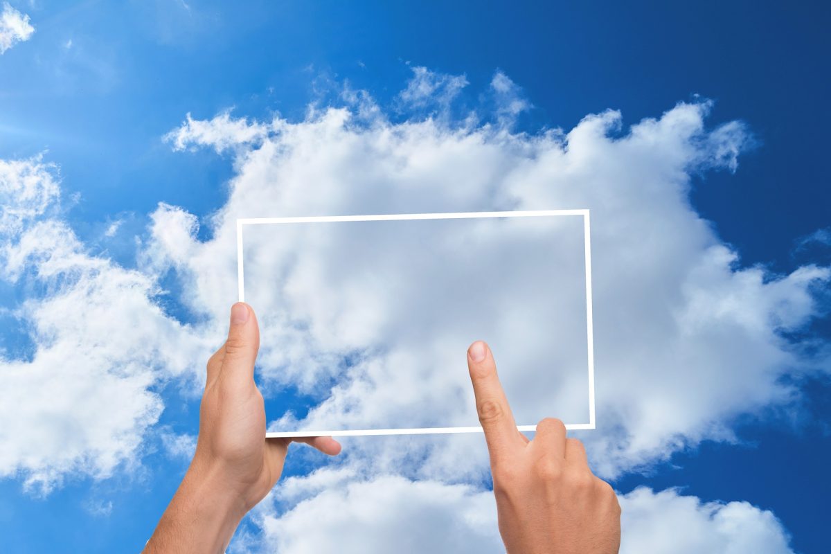 Der Griff in die Cloud muss sicher und nachvollziehbar sein. (c) Pixabay