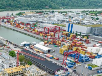 Rund 5 Mio. Tonnen Güter werden im öffentlichen Linzer Hafen Jahr für Jahr umgeschlagen. (c) Pertlwieser