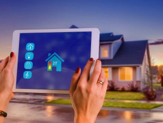 Bei Smart Home-Lösungen wird auch auch die Bedienbarkeit kritisiert. (c) geralt – pixabay